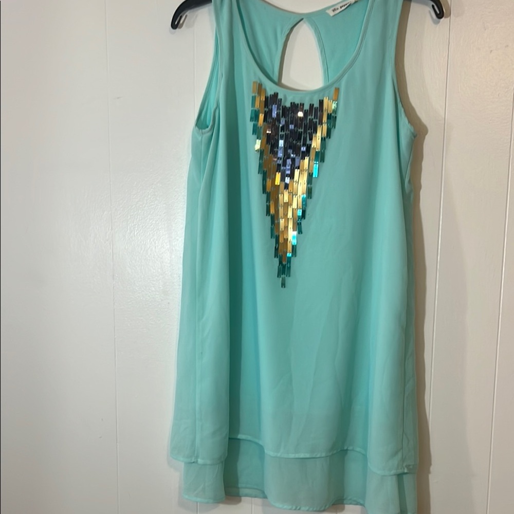 Mint Sleeveless Top with Sequin Design size Small  By Blu Pepper